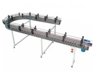 Koneet, järjestelmät ja pakkauslinjat pakkausten valmistukseen Puolassa